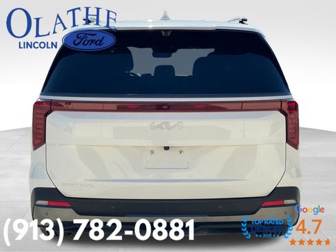 Used 2025 Kia Carnival SX Prestige image 4