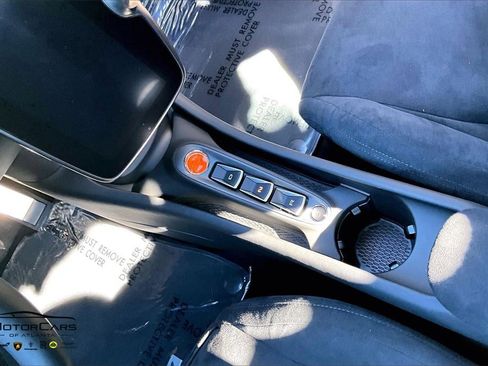 New 2026 McLaren Artura image 8