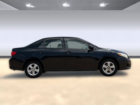 Used 2010 Toyota Corolla LE FWD image 8
