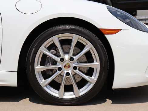 Used 2019 Porsche 718 Cayman image 37