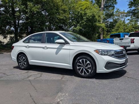 Used 2024 Volkswagen Jetta S FWD image 2
