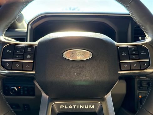 Used 2025 Ford F450 Platinum w/ Platinum Plus Package image 29