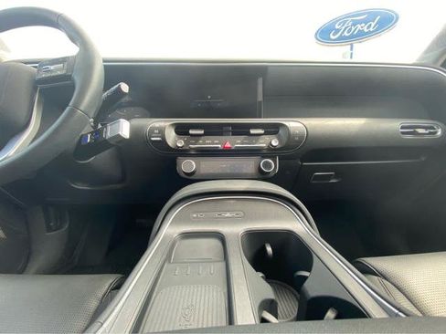 Used 2026 Hyundai Palisade SEL FWD image 27