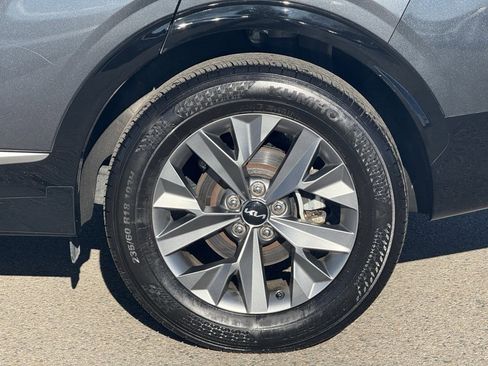 Used 2023 Kia Sportage SX image 11