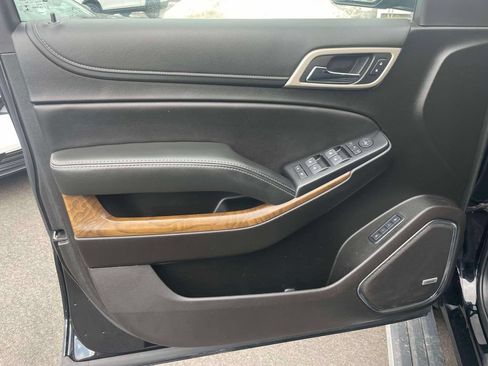 Used 2020 GMC Yukon XL Denali w/ Denali Ultimate Package AWD/4WD image 16