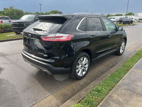 Used 2020 Ford Edge Titanium w/ Cargo Accessory Package FWD image 3