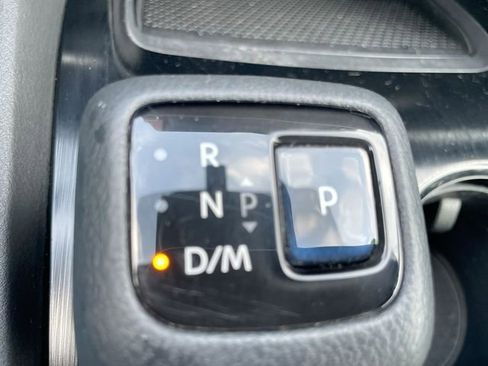 Used 2021 Nissan Rogue S image 25