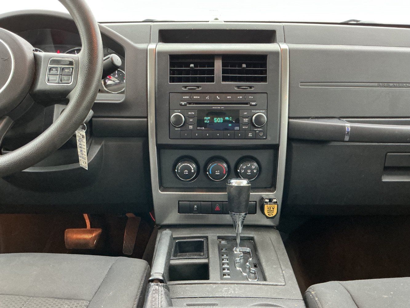Used 2011 Jeep Liberty Sport RWD image 16