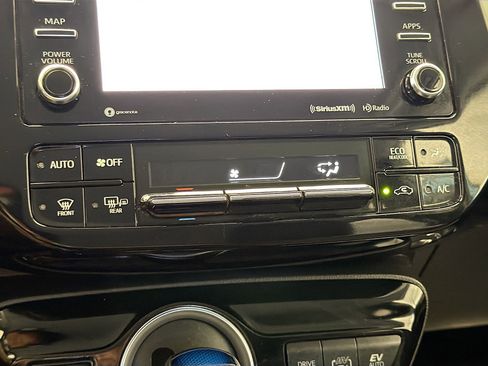 Used 2020 Toyota Prius Prime LE image 10