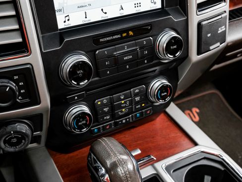 Used 2018 Ford F150 King Ranch w/ Equipment Group 601A Luxury image 30