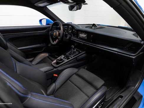 Used 2022 Porsche 911 GT3 RWD image 32