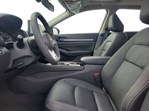 New 2025 Nissan Altima 2.5 SL image 8