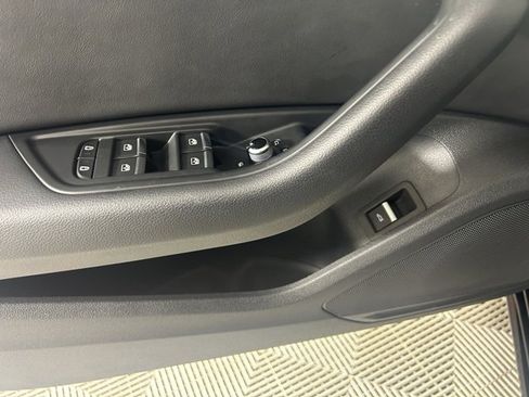 Used 2023 Audi A4 2.0T Premium w/ Convenience Package image 14