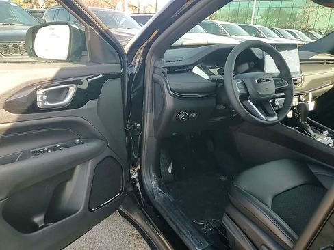 New 2026 Jeep Compass Latitude AWD/4WD image 22