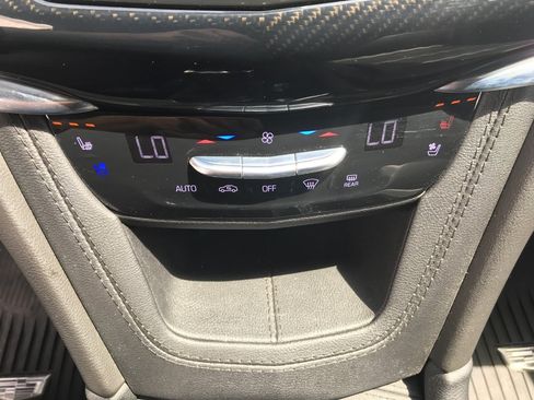 Used 2024 Cadillac XT6 Sport w/ LPO, Onyx Lite Package AWD/4WD image 19