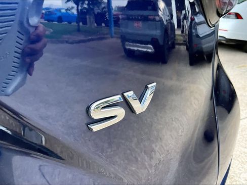 Used 2023 Nissan Murano SV FWD image 10