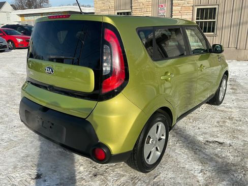 Used 2016 Kia Soul w/ Convenience Package image 3