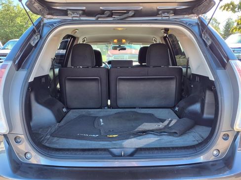 Used 2017 Toyota Prius V Three w/ Carpet Mat Package FWD image 11