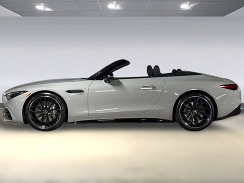 New 2026 Mercedes-Benz SL 43 AMG AMG 43 image 2