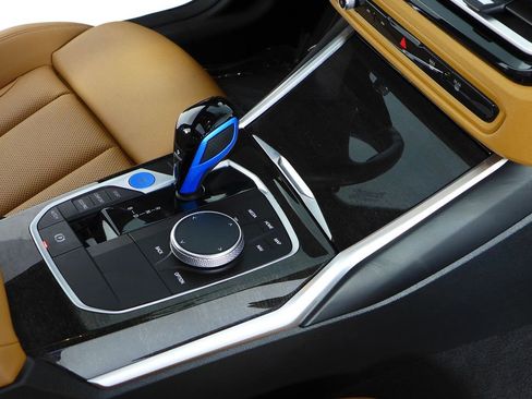Used 2023 BMW i4 eDrive35 w/ Premium Package RWD image 15