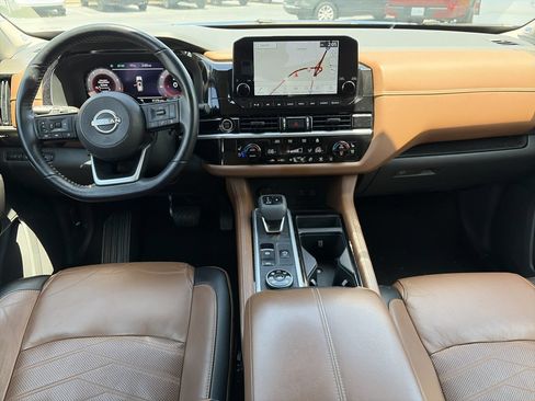 Certified 2022 Nissan Pathfinder Platinum w/ Cargo Package AWD/4WD image 21