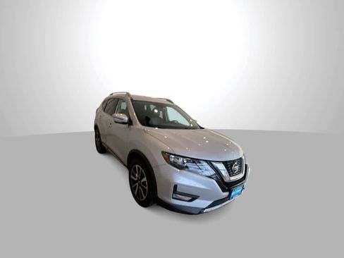 Used 2019 Nissan Rogue SL image 2