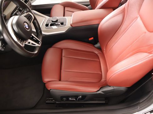 Used 2025 BMW 430i xDrive Coupe w/ M Sport Package AWD/4WD image 12