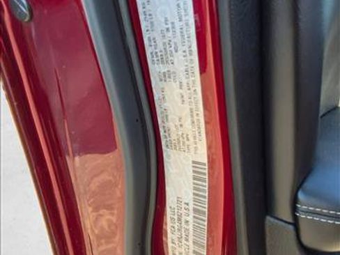 Used 2021 Jeep Grand Cherokee L Limited RWD image 16