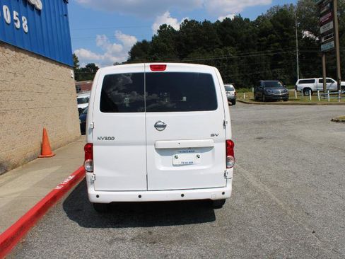 Used 2020 Nissan NV200 SV w/ Sliding Glass Door Package image 5
