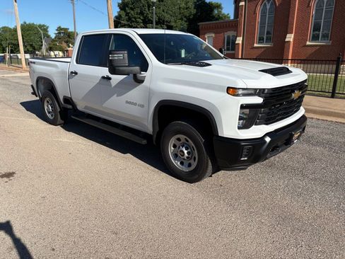 New 2026 Chevrolet Silverado 2500 W/T AWD/4WD image 2