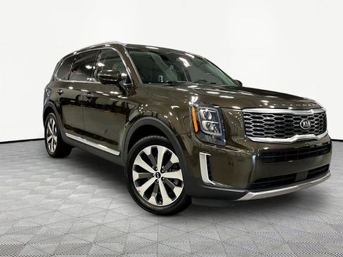 Used 2021 Kia Telluride EX w/ EX Premium Package FWD image 3