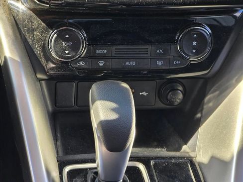 Used 2025 Mitsubishi Eclipse Cross ES AWD/4WD image 7