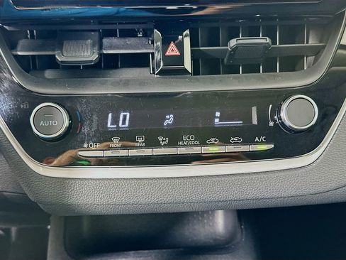 Used 2024 Toyota Corolla LE image 15