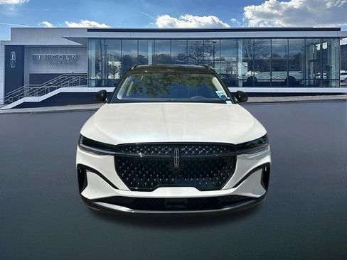 New 2026 Lincoln Nautilus Reserve AWD/4WD image 2