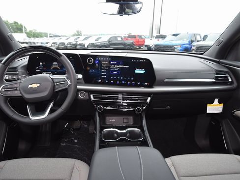 New 2026 Chevrolet Traverse LT w/ Enhanced Driving Package image 14