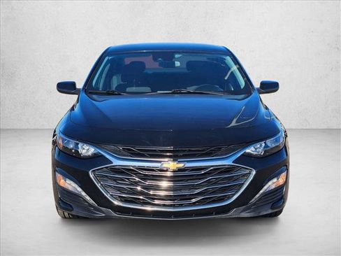 Used 2024 Chevrolet Malibu LT FWD image 2
