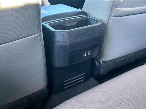 Used 2024 Toyota Tacoma TRD Off-Road image 11