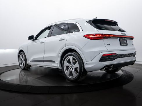 Certified 2025 Audi Q5 Prestige image 5