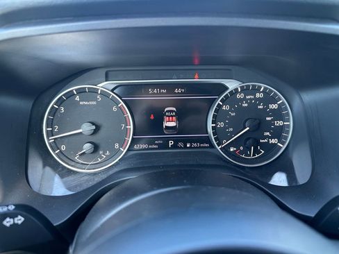 Used 2024 Nissan Rogue SV AWD/4WD image 10