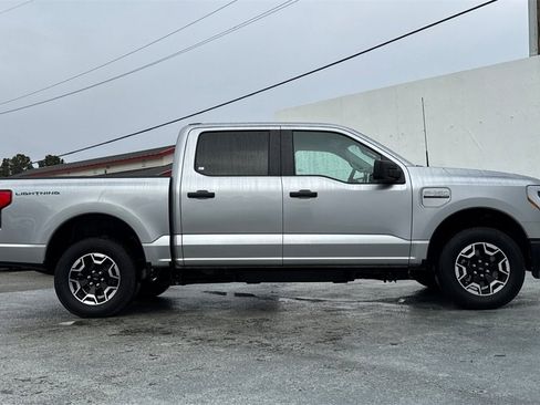 Used 2023 Ford F150 Lightning Pro image 3