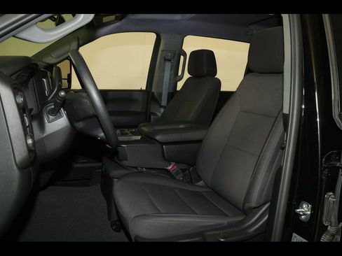 Used 2024 Chevrolet Silverado 2500 Custom image 14