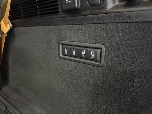 Used 2022 Jeep Grand Wagoneer Series III w/ Rear Seat Video Group 1 image 17