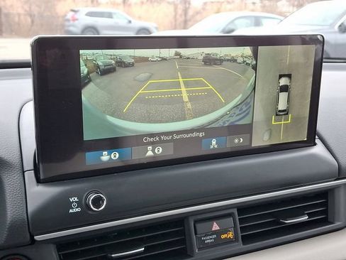 Certified 2026 Honda Pilot Touring image 18