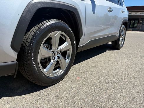 Used 2019 Toyota RAV4 Limited w/ Limited Grade Weather Package AWD/4WD image 13
