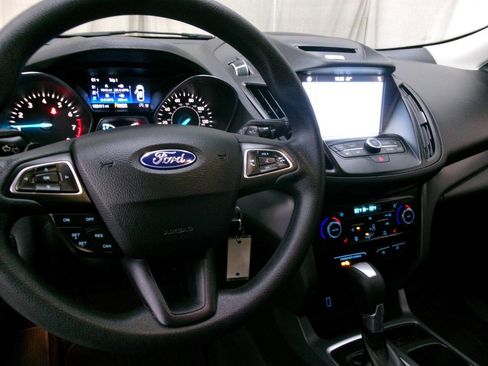 Used 2017 Ford Escape SE w/ Equipment Group 201A image 13