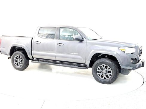 Used 2023 Toyota Tacoma SR5 image 7