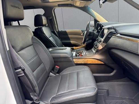 Used 2016 GMC Yukon Denali w/ Open Road Package AWD/4WD image 42