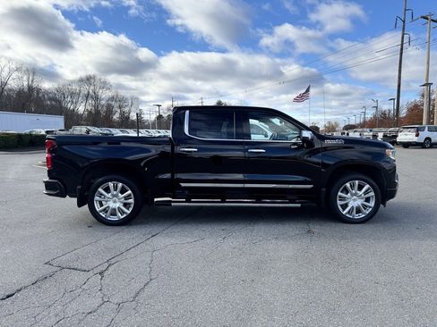 Used 2023 Chevrolet Silverado 1500 High Country w/ High Country Premium Package image 7