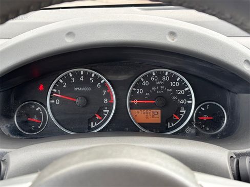 Used 2019 Nissan Frontier SL image 12