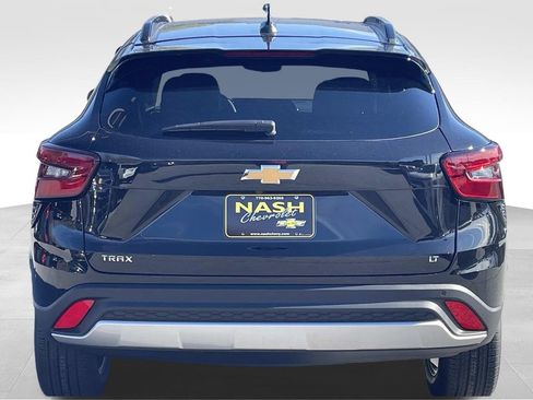New 2026 Chevrolet Trax LT w/ Driver Confidence Package image 4